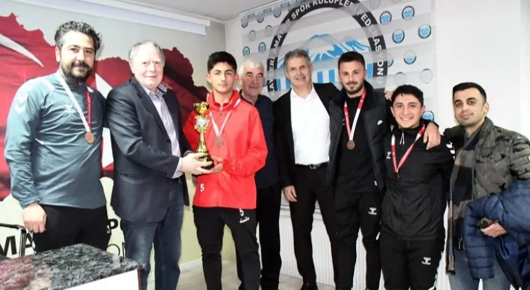 Kayseri Talas Belediyespor U16 Takımı Yine Şampiyon Oldu