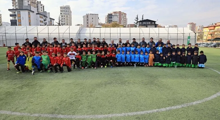 Kayseri Talas'ta Sömestir Futbol Turnuvası Heyecanı