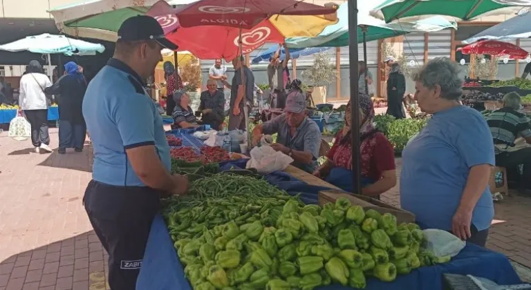 Keşan Pazarında Zabıta Ekiplerinden Etiket Denetimi