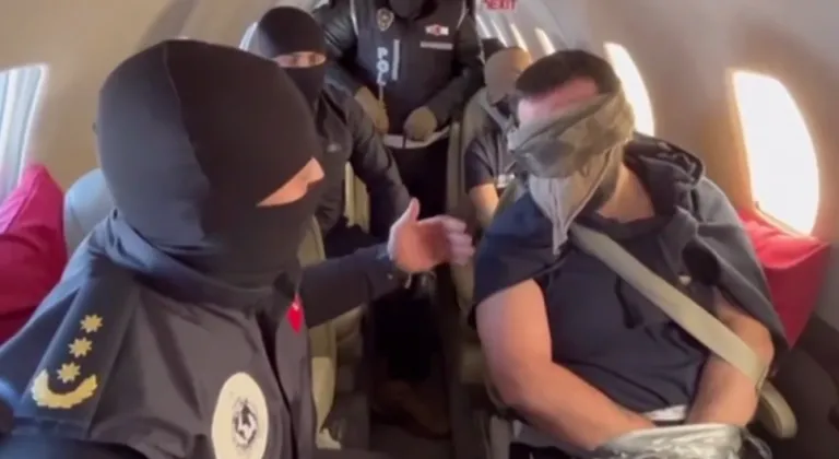 Kırmızı Bültenliler Türkiye'ye Getirildi! Türk Adaleti Bekliyor