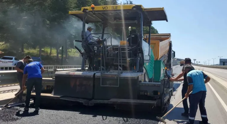 Kocaeli Büyükşehir Yol Bakım Timi Estetik ve Güvenli Yollar İçin Çalışıyor