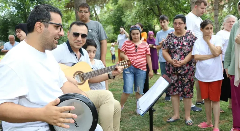 Kocaeli Büyükşehir'den özel bireylere unutulmaz yaz kampı