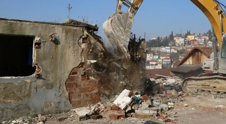 Kocaeli Cedit Mahallesi'nde 7 Bina Yıkıldı - Son Durum