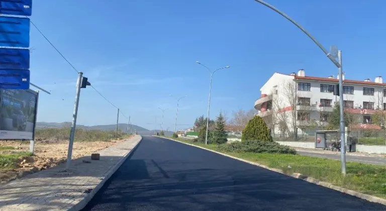 Kocaeli İzmit'te Üniversite Caddesi'nde Yol İyileştirme Çalışmaları Devam Ediyor