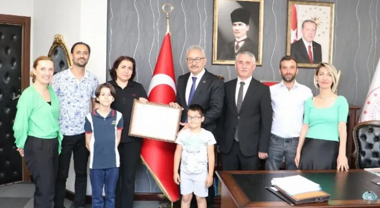 Kocaeli Körfez'e MEB'den 'çevre' beratı