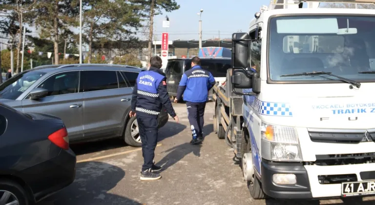 Kocaeli Zabıtası 2 Bin 736 Aracı Çekerek Trafik Akışını Sağladı!