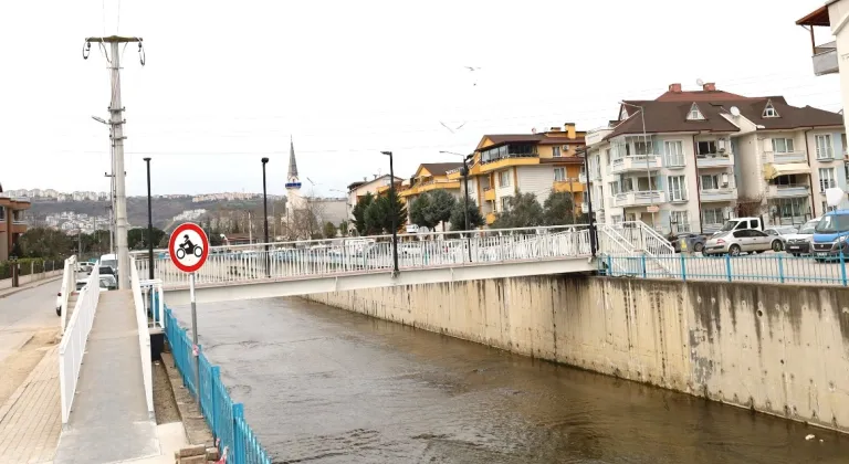 Kocaeli'ye Akarca Yaya Köprüsü Engelli Rampaları Eklendi