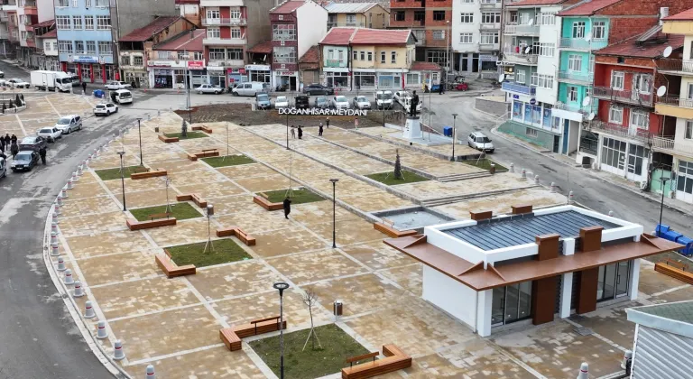 Konya Doğanhisar Meydan Düzenlemesi ve Yoğurt Pazarı Tamamlandı