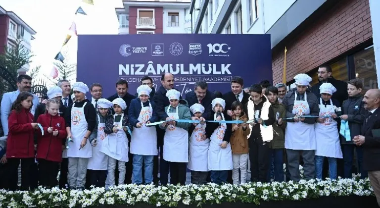 Konya'da Eğitimin Kapıları Çifte Açıldı: Nizamülmülk Bilgehanesi ve Lise Medeniyet Akademisi Hizmette