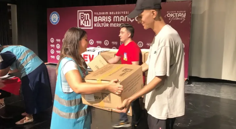 LÖSEV Mutlu Et Paketleri Bursalı Ailelere Dağıtıldı