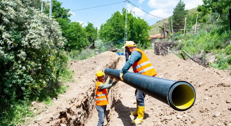 Malatya Kuluncak'ta Çörmü Mahallesi'ne Kanalizasyon Hattı Yapıldı