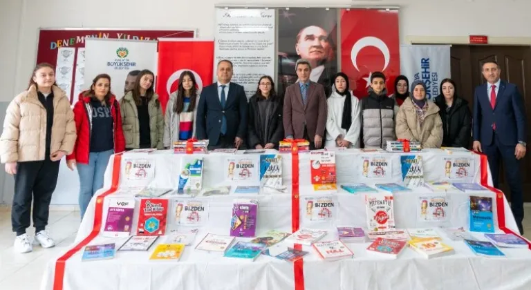 Malatya Öğrencilerine Sınav ve Ders Destek Kitapları Dağıtıldı