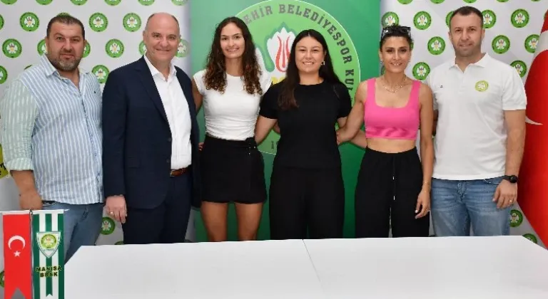 Manisa BBSK Kadın Voleybol Takımı Transferde Hız Kesmiyor