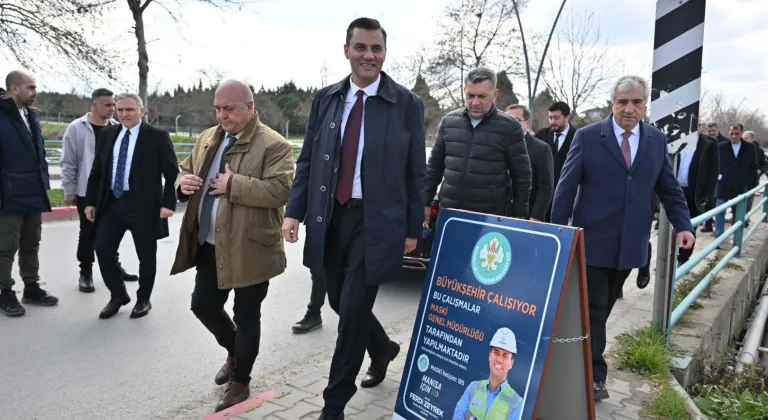 Manisa Büyükşehir Belediye Başkanı Ferdi Zeyrek, Irlamaz Vadisi’nde Temizlik Çalışmalarını İnceledi