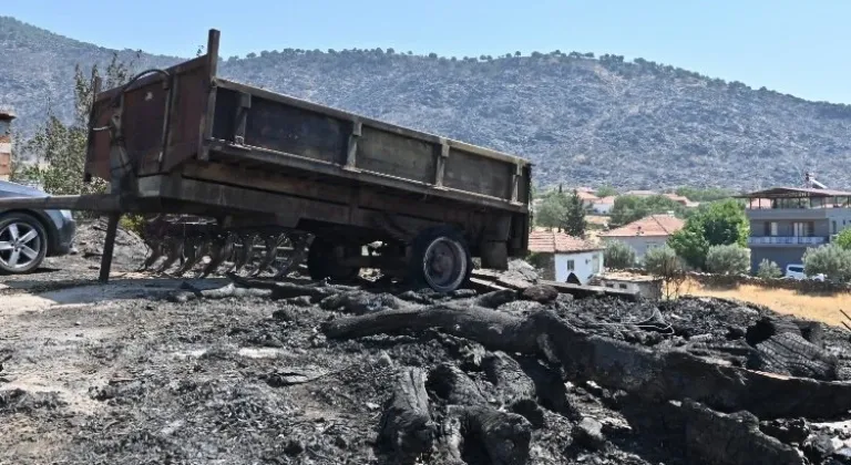 Manisa Büyükşehir Belediyesi Salihli'deki Yangın Yaralarını Sarıyor