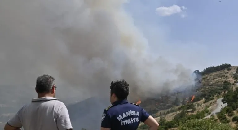 Manisa İtfaiyesi Yangın Söndürme Çalışmalarına Destek Oldu