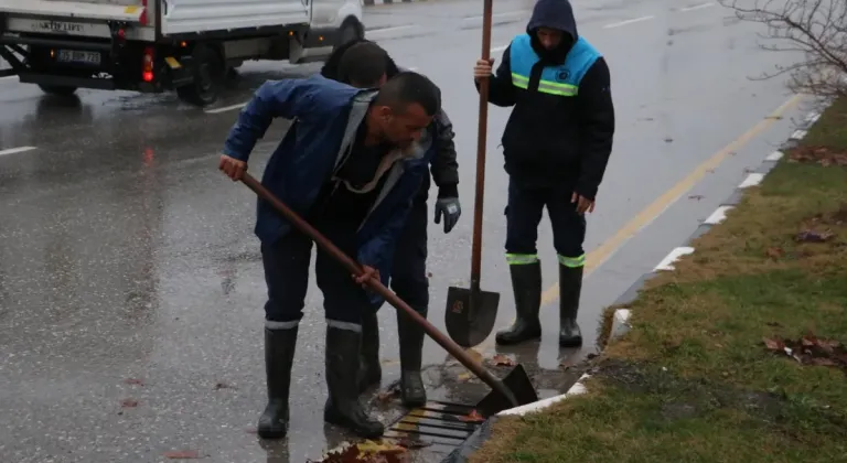 Manisa MASKİ Ekipleri Sahada: Şiddetli Yağışa Karşı Aktif Önlem Alındı