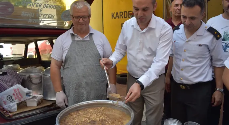 Manisa Şehit Aileleri ve Gaziler Derneği'nden Kalabalık Katılımla Aşure Hayrı