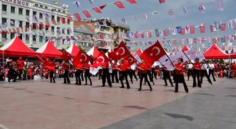 Manisa'da 23 Nisan Coşkusu Doruğa Çıktı