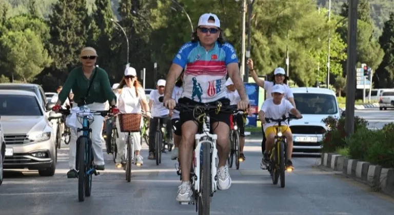 Manisa'da pedallar temiz çevreye çevrildi