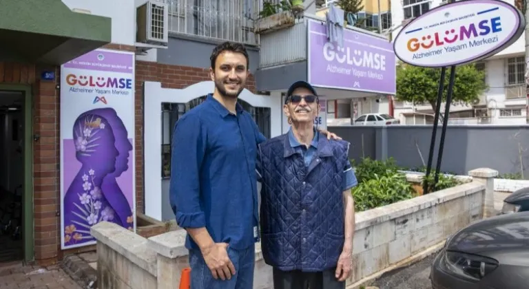 Mersin Büyükşehir Belediyesi Alzheimer Hastalarına Yönelik 'Gülümse Alzheimer Yaşam Merkezi' Açtı