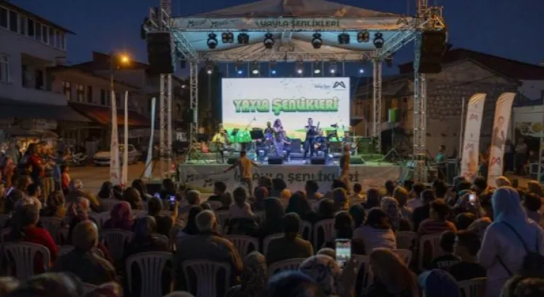 Mersin Yaylalarında Akustik Konserler Büyük İlgi Çekiyor