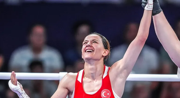 Milli boksör Hatice Akbaş Paris 2024 Olimpiyat Oyunları'nda finale yükseldi