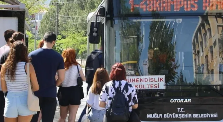 Muğla'da Öğretmenler ve 60-65 Yaş Arası Vatandaşlara Ulaşım İndirimi