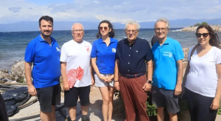 Muradiye Rotary Kulübü'nden Çevre Temizliği İçin Farkındalık Hareketi






