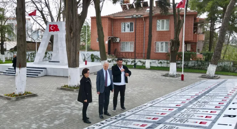 Mustafakemalpaşa'da Şehitlik 18 Mart için Yenilendi