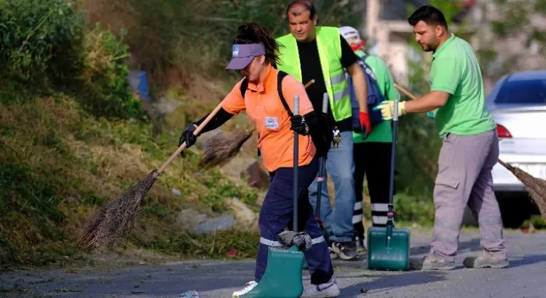 Narlıdere Belediyesi ‘Tertemiz Narlıdere’ Hedefiyle Temizlik Seferberliğini Sürdürüyor