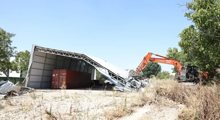 Nilüfer Belediyesi Kaçak Yapılarla Mücadeleyi Sürdürüyor