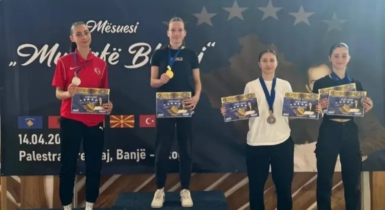 Nilüfer Belediyespor Kulübü Sporcuları Kosova'da Altın ve Bronz Madalyalarla Döndü