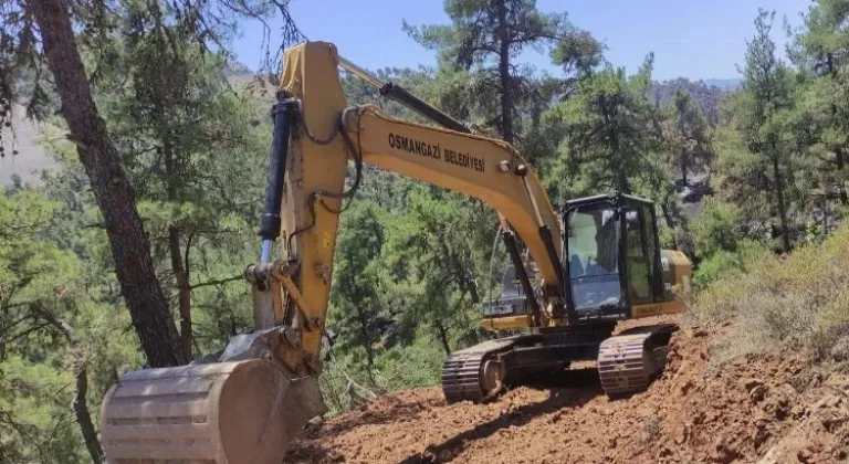 Osmangazi Belediyesi, Orman Yangınına Gece Gündüz Müdahale Ediyor