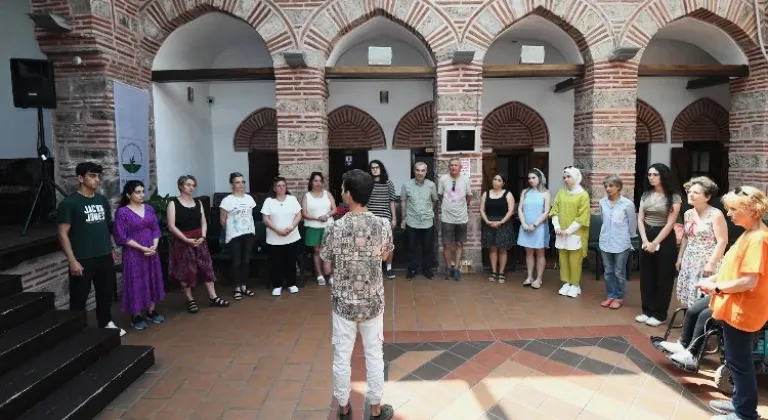 Osmangazi'de Yaz Atölyeleri Patlama Yaptı - Senaryo Yazımı, Çocuk Drama ve Ritim Atölyeleri Eğitimlerle Dolup Taşıyor