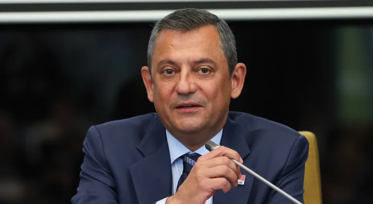 Özgür Özel'den 23 Nisan Mesajı: Egemenliğe İlelebet Sahip Çıkacağız!