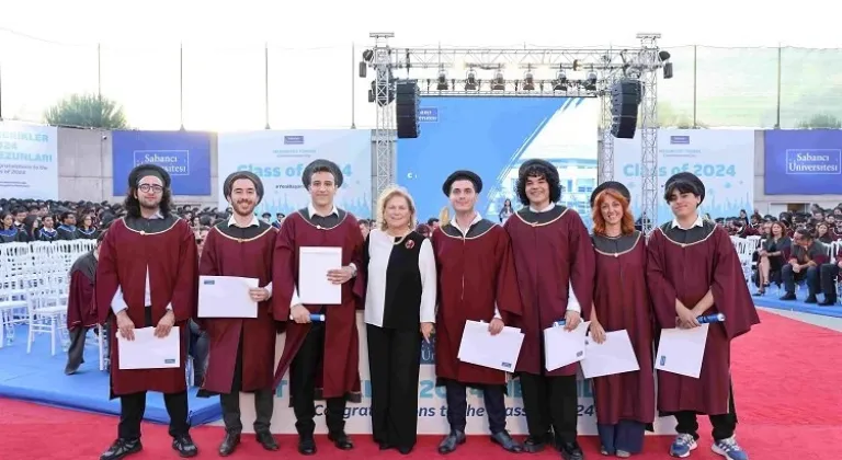 Sabancı Üniversitesi Lisans ve Lisansüstü Mezunları için Heyecanlı Tören