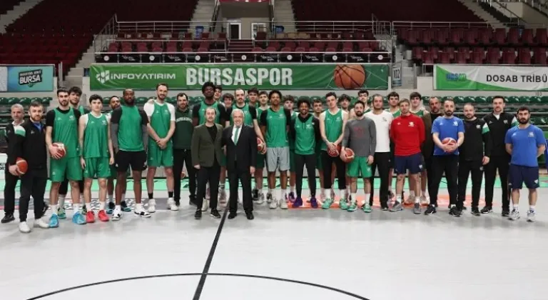 Şadi Özdemir Bursaspor Basketbol Takımı Antrenmanında Temaslarda Bulundu