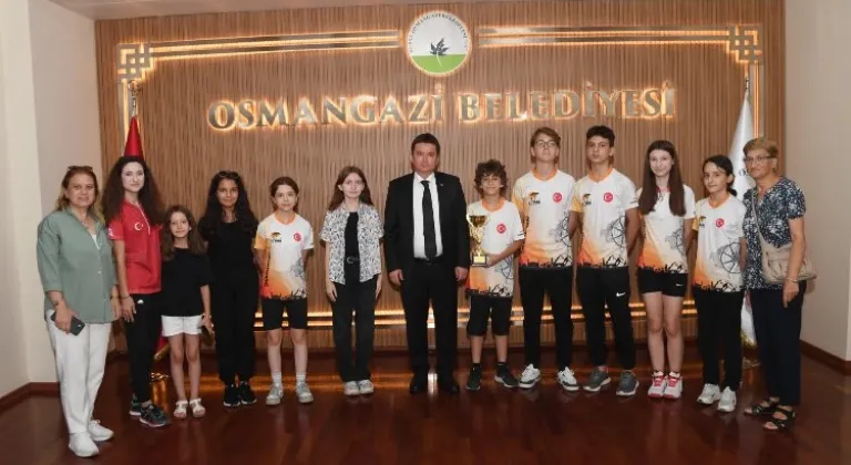 Safari Doğa Sporları Kulübü Sporcularından Başkan Aydın’a Memnuniyet Ziyareti