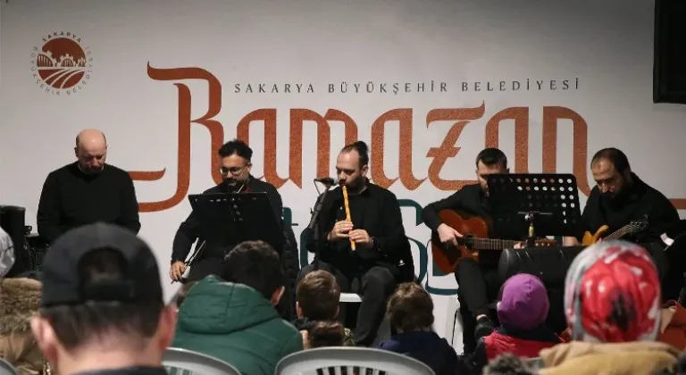 Sakarya Büyükşehir Belediyesi'nin Ramazan Sokağı'nda Nostaljik Bir Akşam