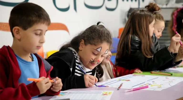 Sakarya Ramazan Sokağında Sanat Rüzgarı Esti