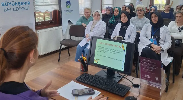 Sakarya'da 'Erken Teşhis' Farkındalığı Seminerinde Bilinçlendirici Program