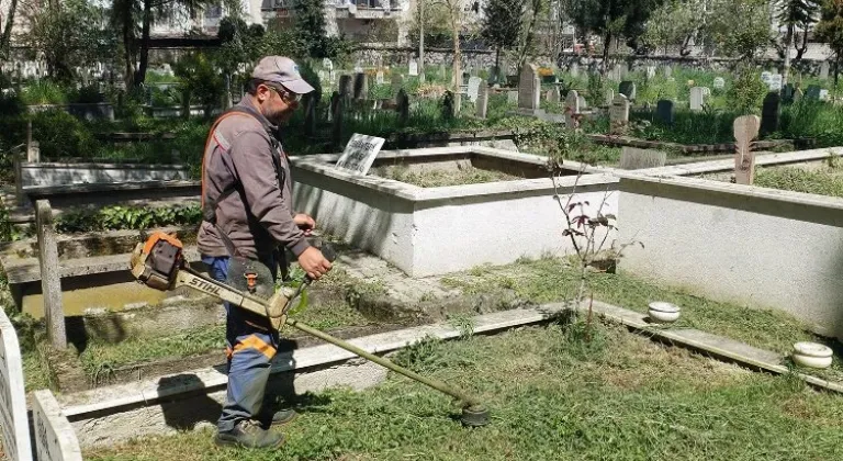 Sakarya'da Ramazan Bayramı'na Hazır Mezarlıklar