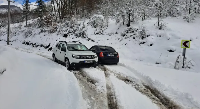 Sakarya'dan kar raporu... Kapalı grup yolu kalmadı