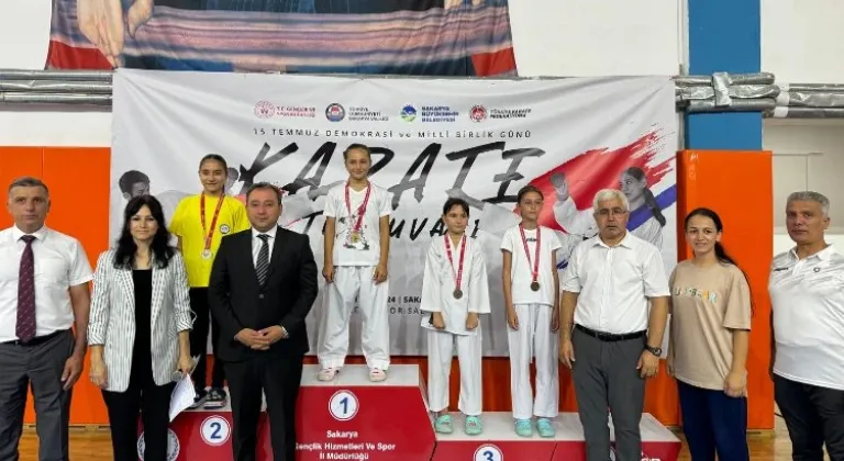 Sakarya'nın Gündeminde 15 Temmuz Anısına Gerçekleşen Karate Turnuvası