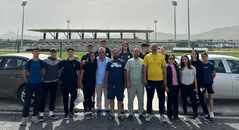 Sakarya'nın yıldız sporcularına 1. Lig bileti