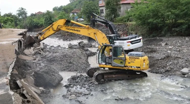 Samsun'da Sel Felaketinin İzleri Siliniyor