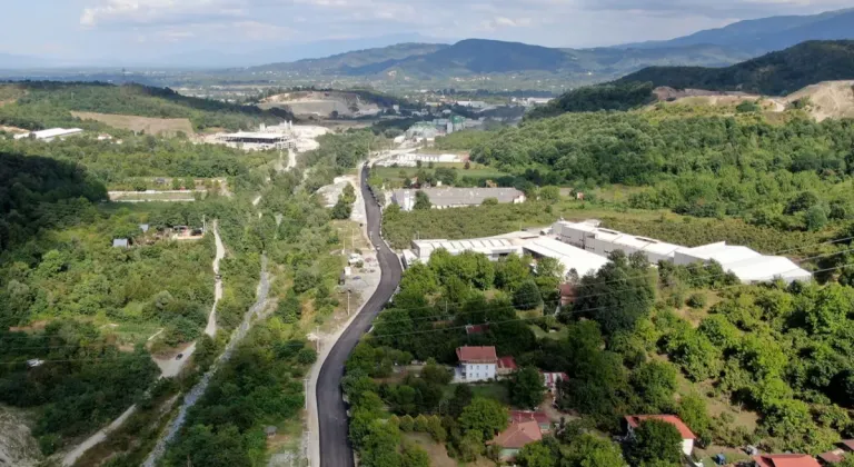 Sapanca Akçay’dan Büyükşehir’e asfalt teşekkürü