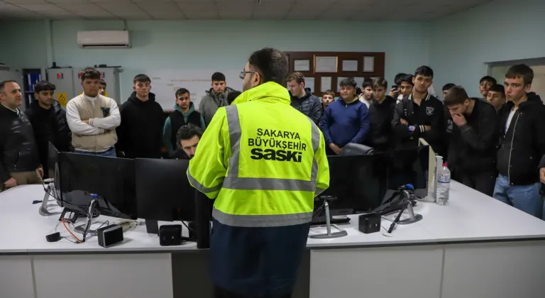 SASKİ, Söğütlü ve Erenler İlçesi Lise Öğrencilerine Su ve Enerji Tesislerini Gösterdi