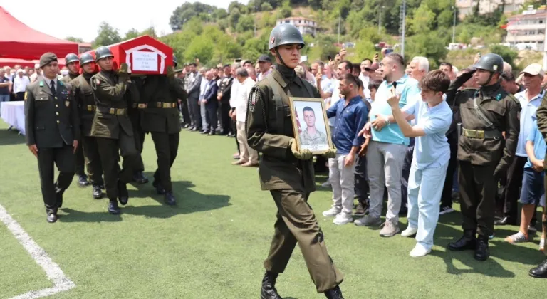 Şehit Er Ahmet Saygın Yığılca'da Son Yolculuğuna Uğurlandı